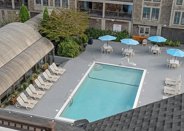 Club Wyndham Newport Onshore